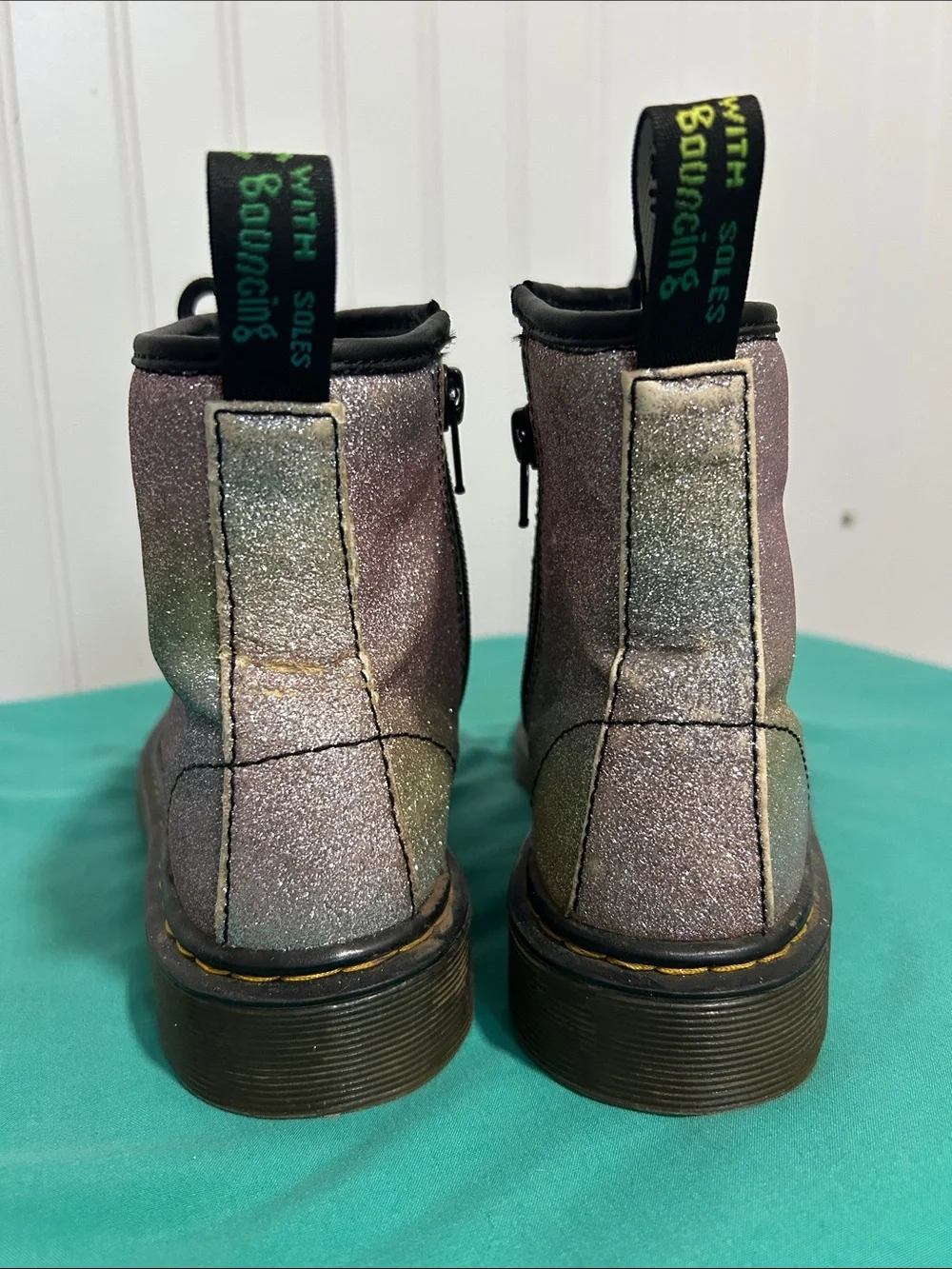 Dr. Martens Girls Iridescent Glitter Lace-Up Boots Sz: 3